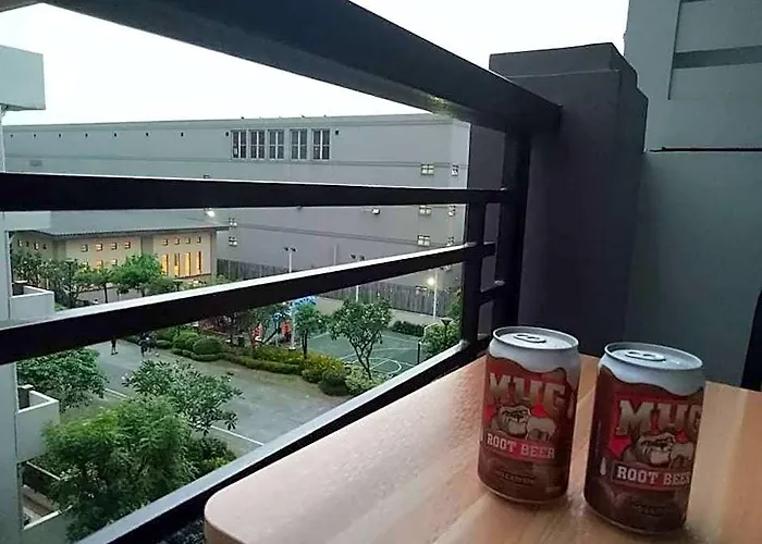The Redwoods Sm Fairview W/ Netflix & Balcony Hotel Manila