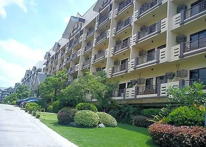 Hotel The Redwoods Sm Fairview W/ Netflix & Balcony 3*