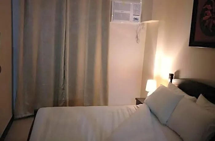 Hotel The Redwoods Sm Fairview W/ Netflix & Balcony Manila